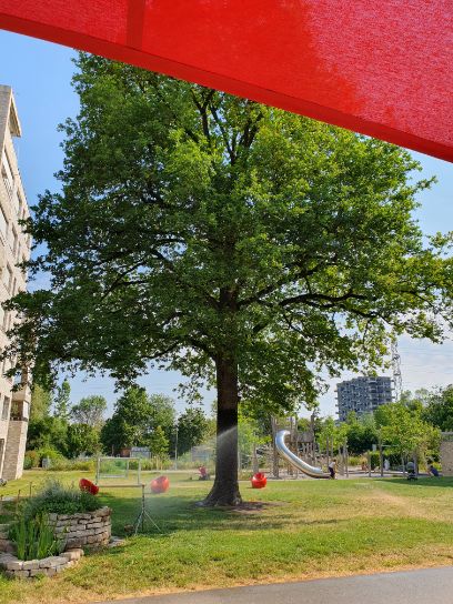 Créer des espaces verts, nouvelles zones de rencontre, pour lutter aussi bien contre la chaleur que les fortes pluies.