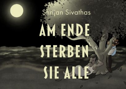 Zwei junge Menscen liegen in einer Wiese unter blauem Himmel in der Dämmerung. Bild steht senkrecht.