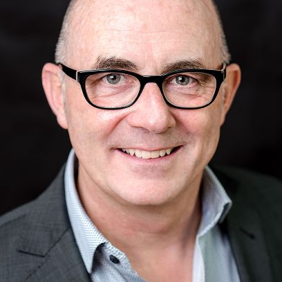 Portrait von Konrad Steiner, Vizepräsident KESB Mittelland Süd (BE), Coach und Supervisor an der BFH