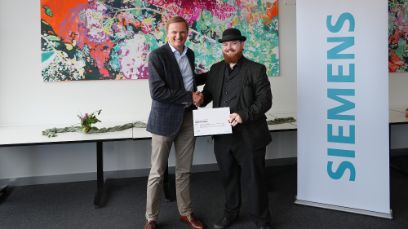 Lukas Tschabold gewinnt Siemens Excellene Award