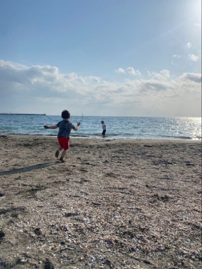 Weil das Meer nicht weit ist, liegt auch mal ein Tagesausflug an den Strand drin. (Foto: Rika Koch)