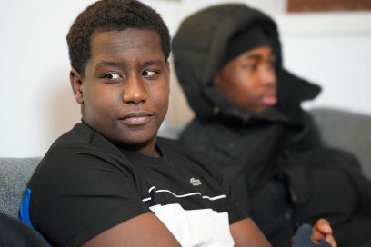 Khalil (15 Jahre und Junior (13 Jahre) besuchen regelmässig den Jugendtreff