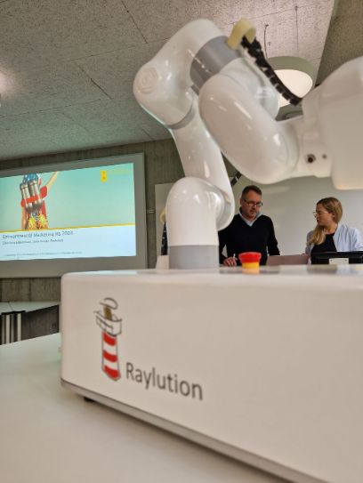 Prototyp eines Laser-Roboters von Raylution