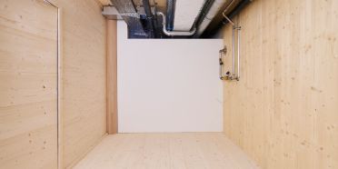 Innenansicht des schweizweit ersten Untergeschosses in Holz